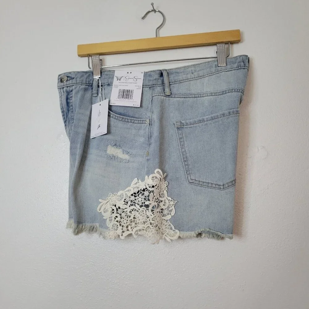 Jessica Simpson Size 10 Shorts Women's Beloved High Waist Light Wash Frayed Hem